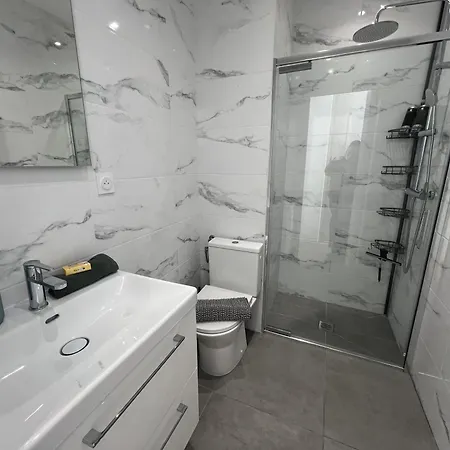 Apartment - Sea View - 2 Bedrooms 3 Beds - Rotterdam *
