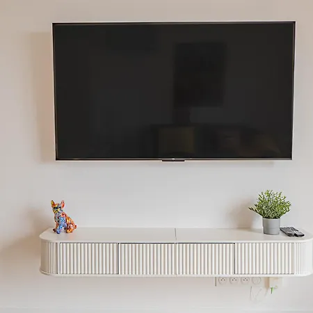 - Sea View - 2 Bedrooms 3 Beds - Rotterdam * 카프다일