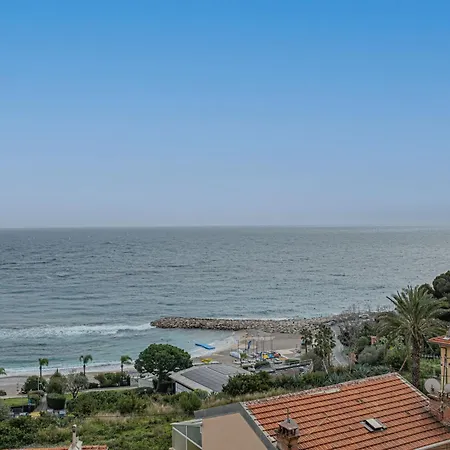- Sea View - 2 Bedrooms 3 Beds - Rotterdam *