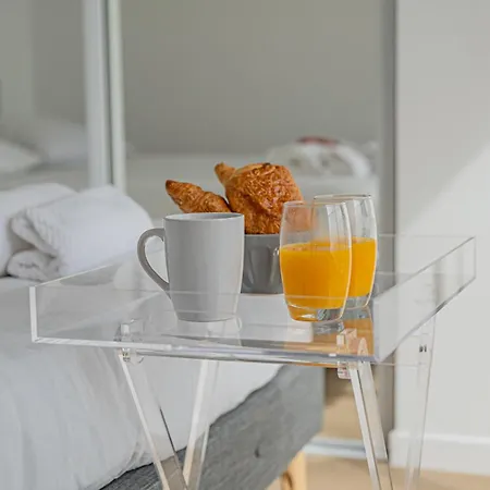 - Sea View - 2 Bedrooms 3 Beds - Rotterdam Apartment