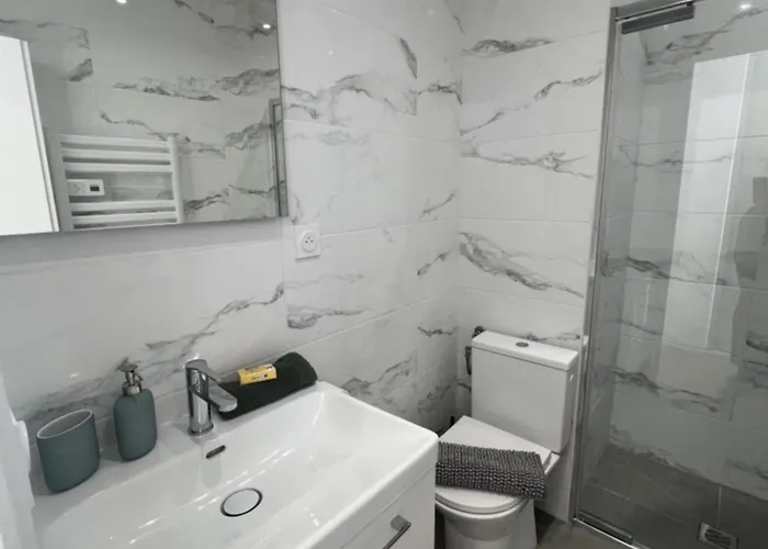 - Sea View - 2 Bedrooms 3 Beds - Rotterdam Apartamento